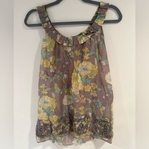Printed sleeveless top with 3D floral